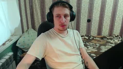 Snapshot of darienlarge chatting on October 16, 2025, 12:50 pm darienlarge online show from October 16, 2025, 12:50 pm