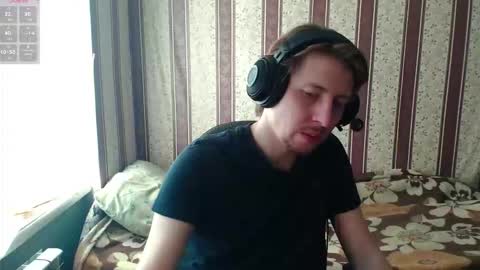 Snapshot of darienlarge chatting on October 17, 2025, 8:06 am darienlarge online show from October 17, 2025, 8:06 am