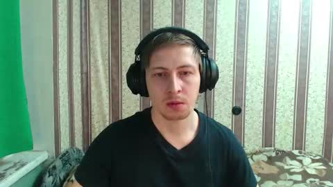 Snapshot of darienlarge chatting on October 31, 2025, 2:56 am darienlarge online show from October 31, 2025, 2:56 am