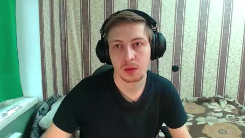 Snapshot of darienlarge chatting on November 6, 2025, 7:42 am darienlarge online show from November 6, 2025, 7:42 am