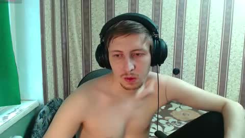 Snapshot of darienlarge chatting on November 8, 2025, 9:20 am darienlarge online show from November 8, 2025, 9:20 am