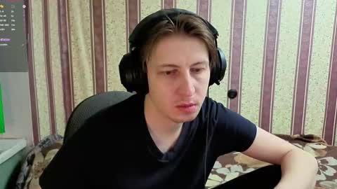 darienlarge online show from December 18, 2025, 2:28 am