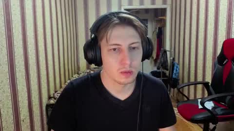 darienlarge online show from December 20, 2025, 5:14 am