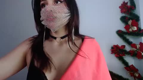Snapshot of darika__ chatting on December 13, 2024, 9:30 pm Darika online show from December 13, 2024, 9:30 pm