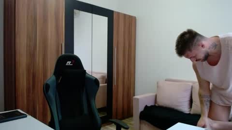 darius_94 online show from June 30, 2026, 4:24 am