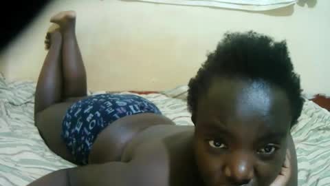 dark_anggel online show from November 13, 2025, 10:58 am