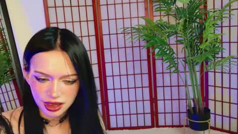 Snapshot of dark_diva chatting on February 3, 2026, 9:31 pm Diva online show from February 3, 2026, 9:31 pm