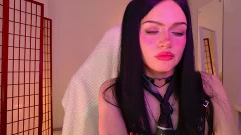 Diva online show from June 15, 2026, 9:39 pm