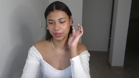 Snapshot of dark_enchantress_ chatting on December 28, 2024, 10:55 pm Sofia online show from December 28, 2024, 10:55 pm