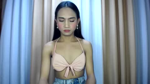 LIANNA online show from May 26, 2026, 2:07 am