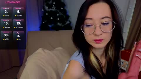 Snapshot of dark_lola_ chatting on December 22, 2024, 9:44 am Lola online show from December 22, 2024, 9:44 am
