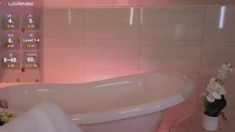 Snapshot of dark_lola_ chatting on October 7, 2025, 1:58 am Lola online show from October 7, 2025, 1:58 am