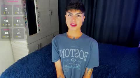 Snapshot of dark_lucky chatting on September 19, 2025, 10:54 pm Juanito online show from September 19, 2025, 10:54 pm