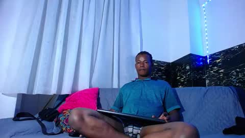 Snapshot of dark_stallionx chatting on November 3, 2025, 6:31 pm Chris online show from November 3, 2025, 6:31 pm