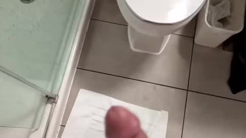 darkale24759843 online show from November 25, 2025, 11:38 pm