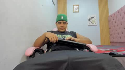 Snapshot of darkalphax01 chatting on December 22, 2025, 3:36 am darkalphax01 online show from December 22, 2025, 3:36 am