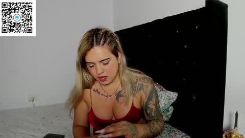 Snapshot of darkangelsxx chatting on January 4, 2025, 1:31 pm dannaxlove online show from January 4, 2025, 1:31 pm