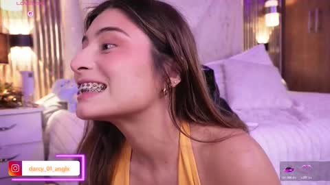 Angel Darcy  online show from March 24, 2026, 11:32 pm