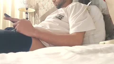 Snapshot of darkbud03 chatting on February 16, 2026, 8:05 pm just a guy online show from February 16, 2026, 8:05 pm