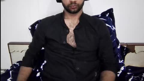 Snapshot of darkbud03 chatting on February 22, 2026, 5:00 pm just a guy online show from February 22, 2026, 5:00 pm