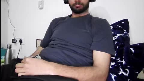 Snapshot of darkbud03 chatting on February 27, 2026, 6:41 pm just a guy online show from February 27, 2026, 6:41 pm