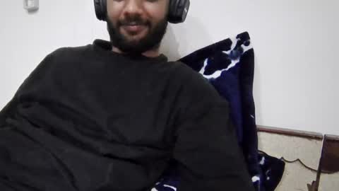 Snapshot of darkbud03 chatting on March 8, 2026, 7:17 pm just a guy online show from March 8, 2026, 7:17 pm