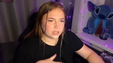 darkcharm1 online show from November 14, 2025, 1:21 pm