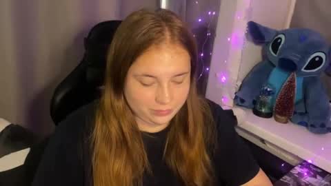 darkcharm1 online show from November 19, 2025, 5:24 pm