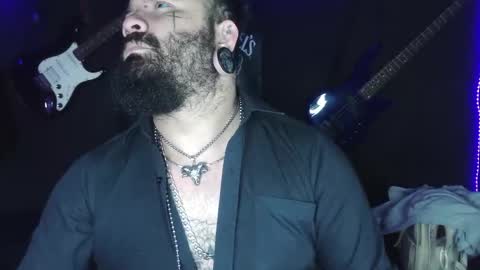 Snapshot of darkclothes chatting on November 21, 2025, 10:47 am darkclothes online show from November 21, 2025, 10:47 am