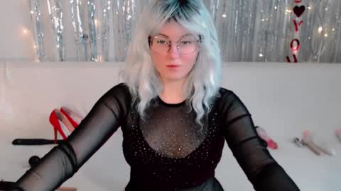 Kelly online show from October 6, 2025, 6:22 am