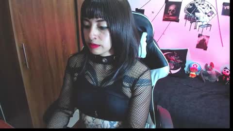 Hi Im Yuri  independent modelhelp me get my 111 hands upuwu online show from November 16, 2025, 9:31 pm