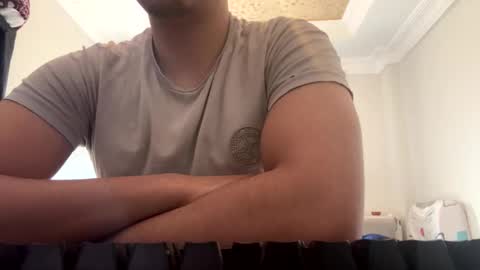 darklight69s25 online show from May 3, 2026, 4:02 pm