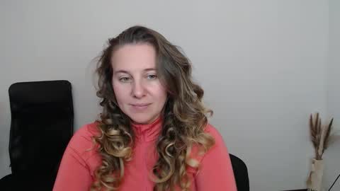 Anna online show from October 13, 2025, 5:13 pm