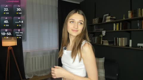 Elizabeth online show from December 16, 2025, 8:52 am