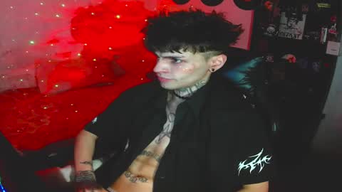 Snapshot of darkness_prince_x chatting on September 21, 2025, 6:26 am online show from September 21, 2025, 6:26 am