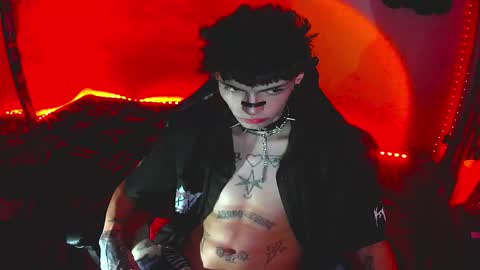   online show from December 19, 2025, 8:54 am