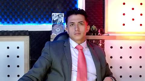 DARKO0717 online show from December 16, 2024, 4:49 pm