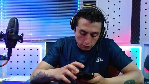 DARKO0717 online show from April 10, 2026, 1:11 am