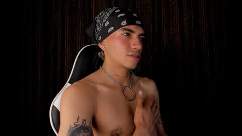 Snapshot of darkodark0 chatting on November 11, 2025, 12:32 am Darko online show from November 11, 2025, 12:32 am