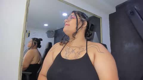 Snapshot of darkreed_ chatting on February 16, 2026, 5:03 am Dark ReeD online show from February 16, 2026, 5:03 am