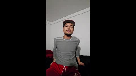 Snapshot of darkskies27 chatting on March 3, 2026, 9:26 am darkskies27 online show from March 3, 2026, 9:26 am