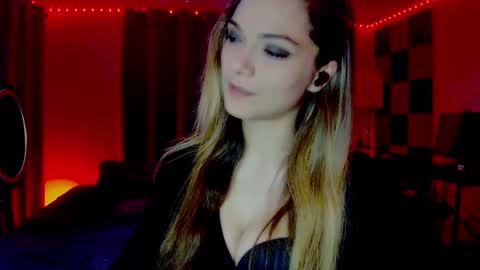 Snapshot of darkskullmistress chatting on September 13, 2025, 2:55 am roseredgoddess online show from September 13, 2025, 2:55 am