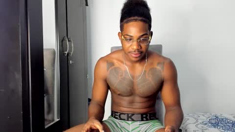 Darktemp  online show from March 5, 2026, 10:55 am