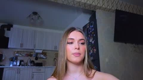 Darlina online show from March 4, 2026, 1:50 pm