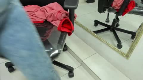 Darling online show from November 29, 2025, 2:20 pm