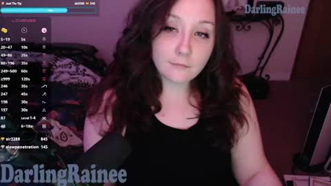 DarlingRainee online show from April 17, 2026, 4:04 am