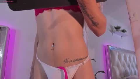 darlyn_tenderhot__ online show from February 2, 2026, 1:54 pm