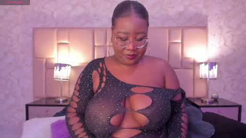 Snapshot of darnellqueen chatting on December 6, 2024, 4:58 am Darnell Queen online show from December 6, 2024, 4:58 am
