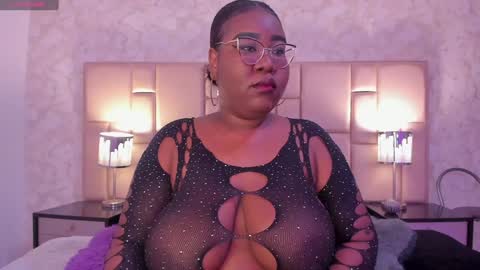 Snapshot of darnellqueen chatting on January 27, 2025, 3:47 am Darnell Queen online show from January 27, 2025, 3:47 am