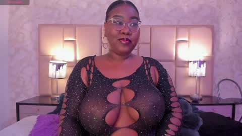 Snapshot of darnellqueen chatting on January 27, 2025, 6:52 am Darnell Queen online show from January 27, 2025, 6:52 am